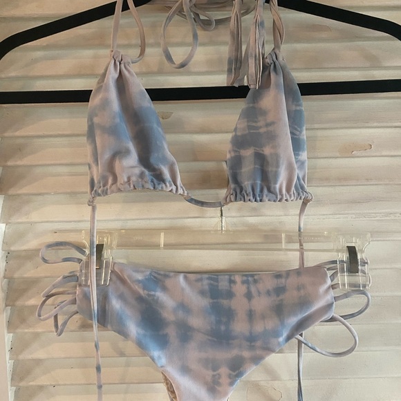 Acacia Cannons Top (L) and Moloka’i Bottom (L) in Shibori - Picture 3 of 6